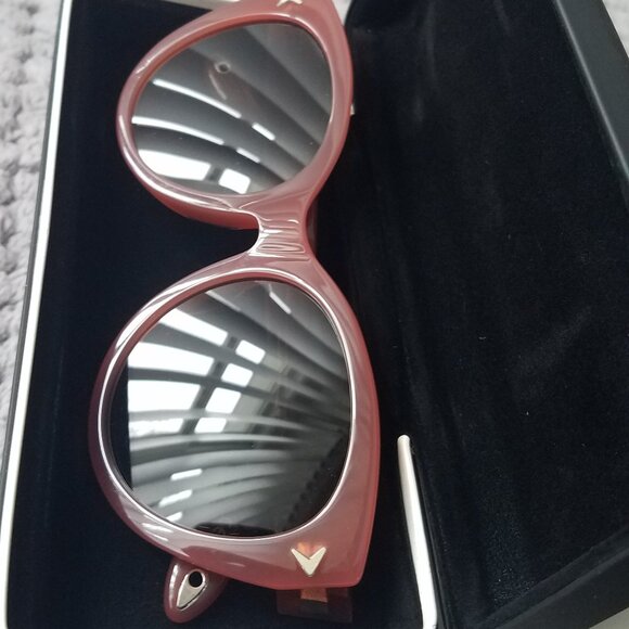 GIVENCHY  Sunglasses - Picture 2 of 5
